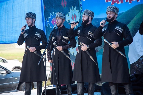 Республиканский фестиваль традиционной культуры и фольклора «Андийская бурка»