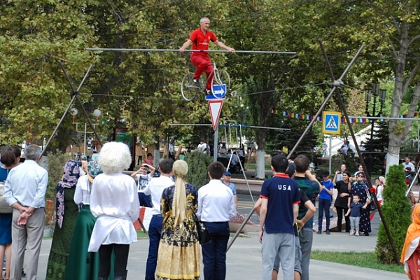 Фестиваль «Цамаури» прошел в юбилейный День города Махачкалы
