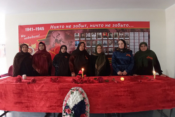 22 июня в День памяти и скорби в нашей стране проходят памятные мероприятия и акции