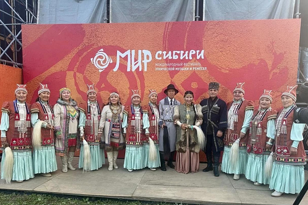 Айдун Магамедов стал лауреатом XXII Международного фестиваля этнической музыки и ремёсел «МИР Сибири» С 9 по 12 июля 2026 года в поселке Шушенское Красноярского края состоялся XXII Международный фестиваль этнической музыки и ремёсел «МИР Сибири»