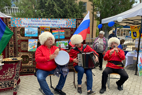 Сегодня, 17 сентября, городу Каспийску исполняется 75 лет. 