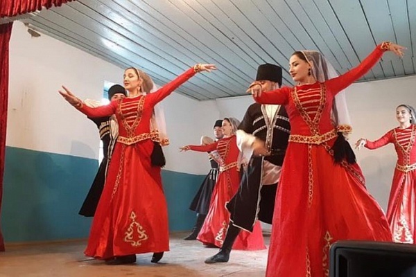 Cостоялись выступления творческих коллективов Гергебильского и Хивского районов