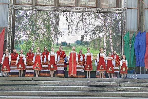 3 сентября Министерство культуры, Республиканский дом народного творчества подготовили и провели праздничную программу, посвящённую Дню солидарности в борьбе с терроризмом