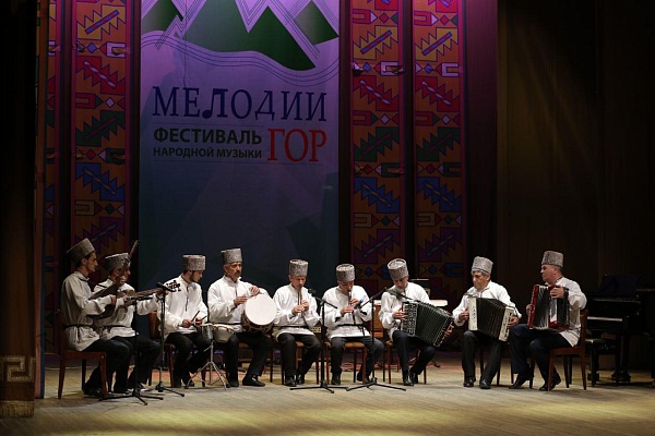 Сегодня, 5 апреля в Махачкале прошел фестиваль народной музыки «Мелодии гор»