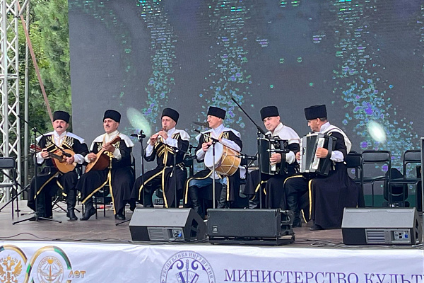  Межрегиональный фестиваль самодеятельных исполнителей и музыкальных коллективов играющих на национальных инструментах