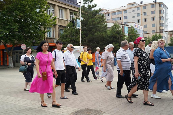 В рамках XX Международного фестиваля фольклора и традиционной культуры «Горцы» в Каспийске прошёл праздник народного творчества прикаспийских стран «Каспий-берега дружбы». 