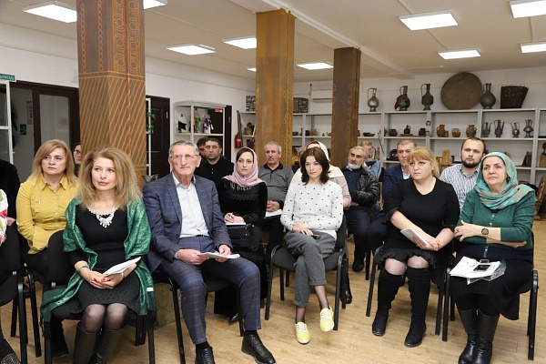 20 февраля в Республиканском Доме народного творчества МК РД состоялся мастер-класс по видеотворчеству «От идеи к фильму»