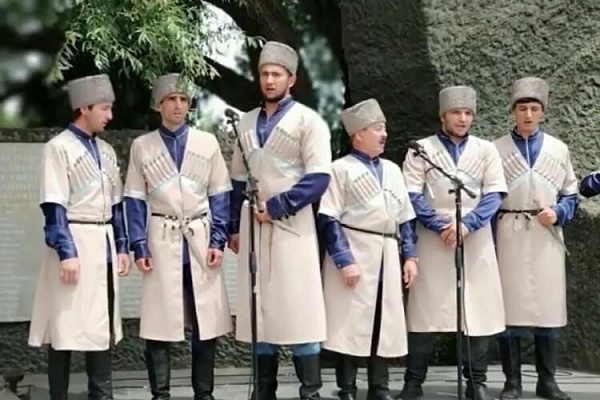 Сегодня, 4  ноября в г.Буйнакске в  рамках Года памяти и славы в России, прошел ставший традиционным, Праздник народной культуры «Наследие». 