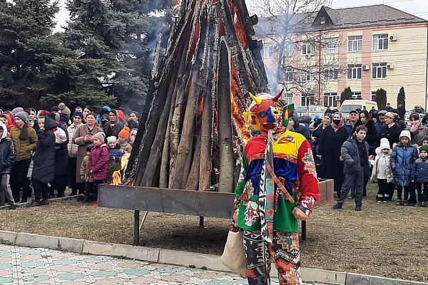 В рамках календаря мероприятий культурно-досуговых учреждений муниципалитетов республики в районах республики прошли праздничные мероприятия, посвященные встрече весны