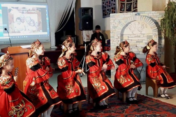 1 октября в с.Тарумовка Тарумовского Центра культуры прошло праздничное мероприятие, посвященное Дню пожилого человека. 