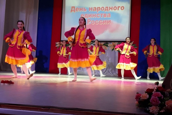 Ярко и празднично отметили  День народного единства России муниципалитеты республики.