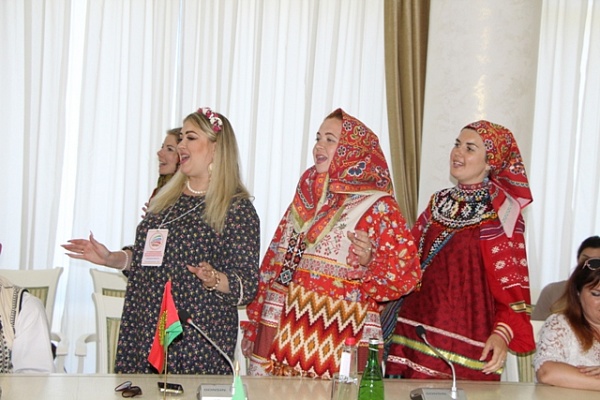Участники международного фестиваля «Горцы» встретились с главой Дагестана Владимиром Васильевым