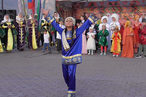 В Ахтынском, Кизлярском, Агульском, Казбековском районах и г.Хасавюрте прошли мероприятия, посвященные Единому Дню фольклора