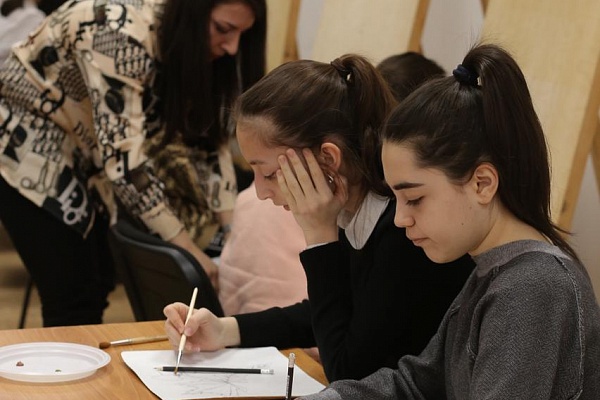 Сегодня, 26 февраля, в галерее Республиканского Дома народного творчества состоялся мастер-класс