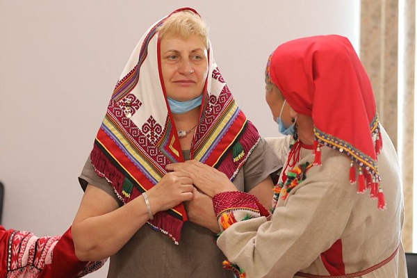 3 июля одной из площадок Межрегионального фестиваля-выставки ремесел «Мастеровая России в Дагестане» стал круглый стол «Сохранение художественных ремесел