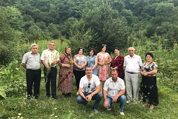 Творческий десант в Курахском районе