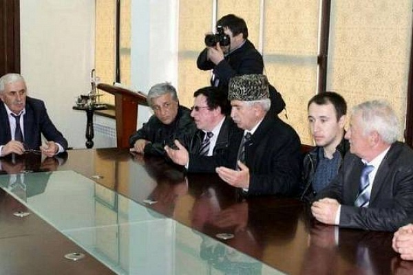 «Творческий десант» в Гумбетовском районе