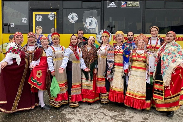 Народный хор русской песни «Волна» Республиканского дома народного творчества под руководством Маржаны Казакаевой принял участие в мероприятии, посвящённом празднованию Масленицы