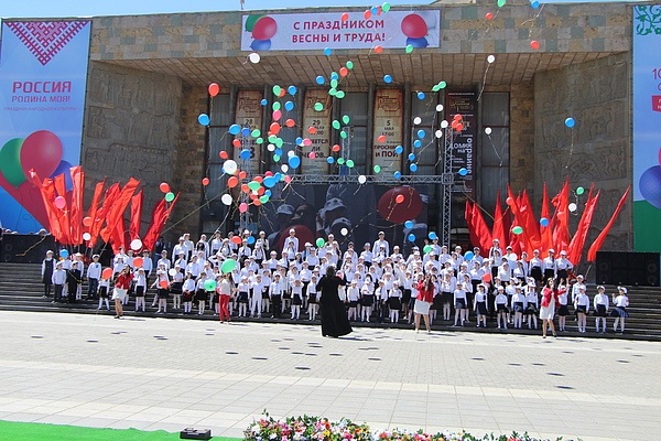 В Махачкале прошли праздничные мероприятия, посвящённые первомайским праздникам и ЧЕ в Дагестане
