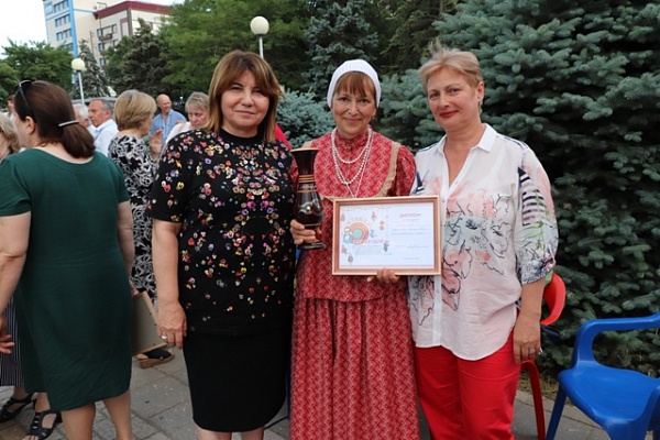 Завершился первый концерт «Фестивальные открытки» в рамках Международного фестиваля фольклора и традиционной культуры «Горцы»