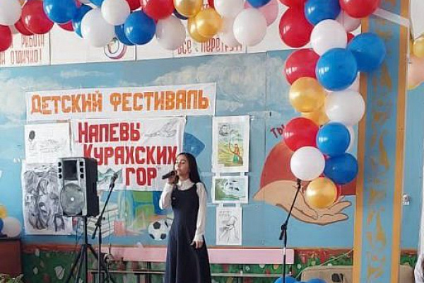 в МБУ «Центр культуры, досуга и туризма» МР «Курахский район» состоялся  Фестиваль народной музыки и песни «Напевы Курахских гор»