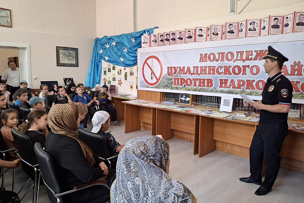 Республиканская выставка "Мой выбор" продолжает просветительскую миссию в районах Дагестана