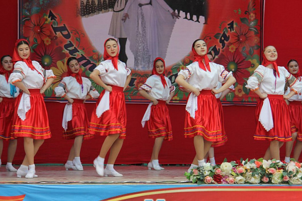В рамках Фестиваля Дарения #МЫВМЕСТЕ в культурно-досуговых учреждениях муниципальных образований республики прошли праздничные мероприятия