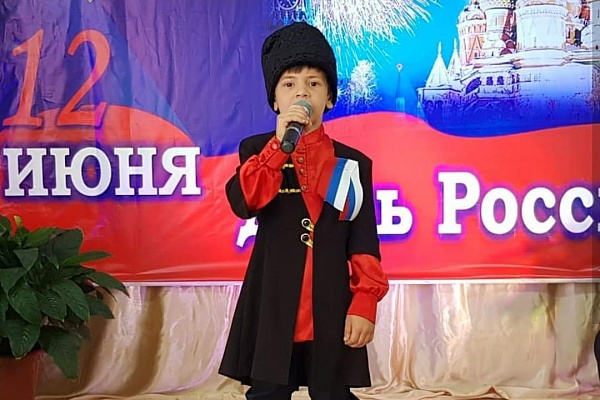 Накануне наша страна отмечала День России – праздник, который объединяет всех россиян, укрепляя дружеские отношения между народами. Праздничные мероприятия прошли во всех муниципалитетах нашей республики. 