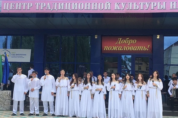 Творческий десант в С.-Стальском районе