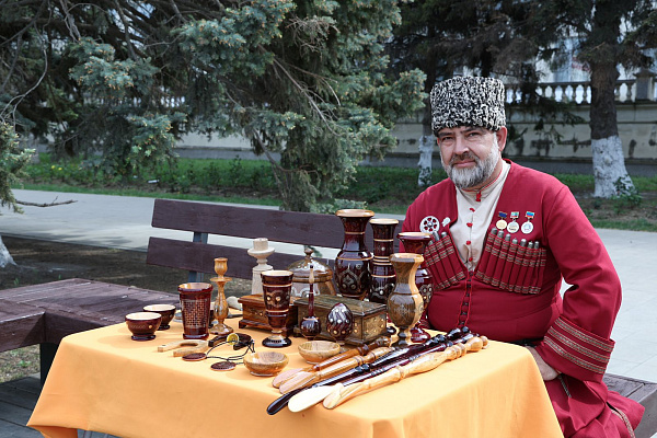Гала-концерт Фестиваля народного искусства «Героям России посвящается»
