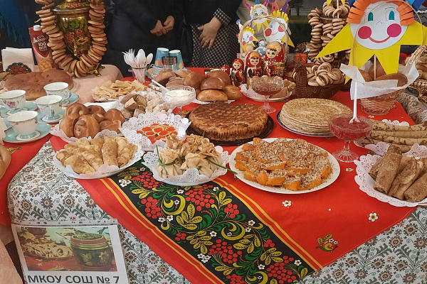 В Центре культуры г. Кизляр состоялся городской концерт "Масленица"
