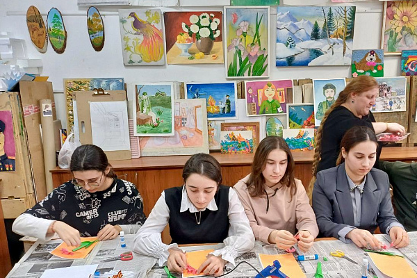 В преддверии Дня защитника Отечества в культурно-досуговых учреждениях районов и городов республики проходят мероприятия, приуроченные к этому празднику