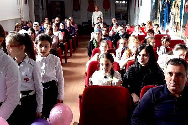 Рутульский, Агульский, и город Дербент также приняли участие в мероприятиях, посвящённых Дню Конституции.
