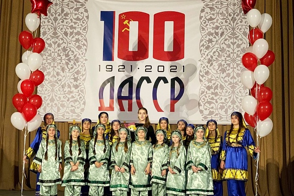 9 ноября в Хасавюртовском районе состоялся X Республиканский фестиваль детского творчества «Дети гор»