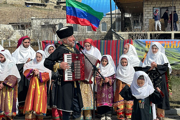 В Кулинском районе завершилась экспедиция по изучению праздника весны «Интнил хьхьу»