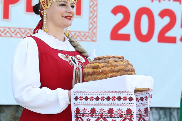 В Махачкале состоялся яркий концерт фольклорных и хореографических коллективов «Традиции Дагестана»