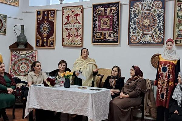 В культурно-досуговых учреждениях республики проходит Республиканский флешмоб культурных акций «Родная речь»