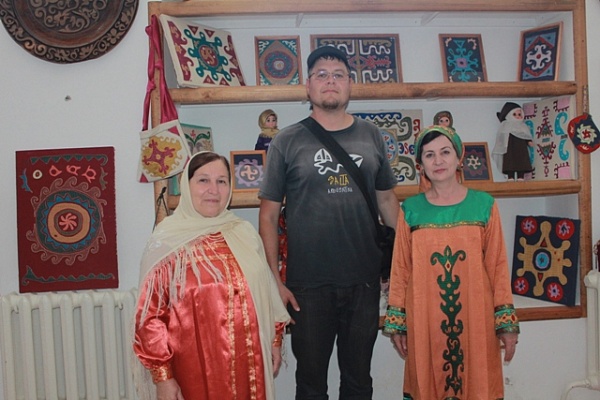 Туристы из Америки посетили Центр традиционной культуры народов России «Кайтаги».