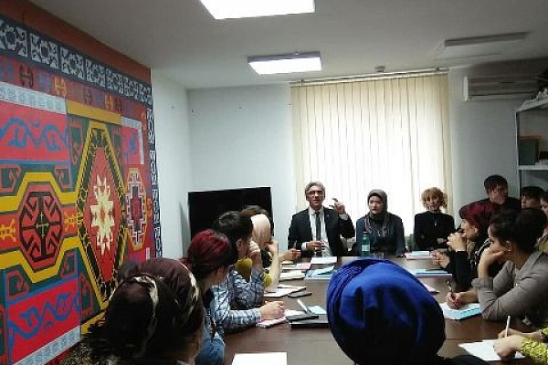 Мастер-класс для ведущих концертно-зрелищных мероприятий прошел в Махачкале 