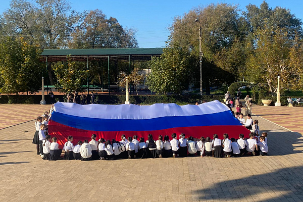 В День народного единства Республиканский дом народного творчества организовал республиканский флешмоб культурных акций