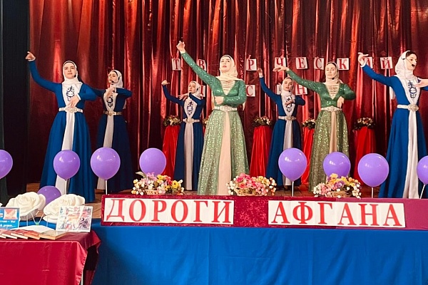 9 февраля народная вокальная группа «Ламан аз»  с. Османюрт выступила с  концертной программой в  проекте Министерства культуры РД, Республиканского дома народного творчества «Творческий десант».