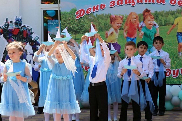  ﻿В Казбековском районе прошли праздничные мероприятия, посвящённые Международному дню защиты детей