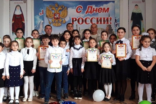 Рутульский, Агульский, и город Дербент также приняли участие в мероприятиях, посвящённых Дню Конституции.