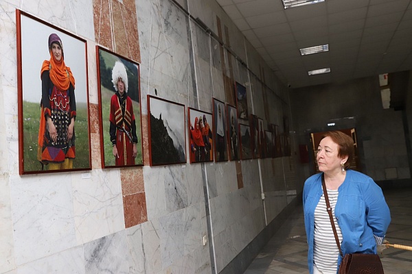 В Дагестане стартовал Международный фестиваль народного творчества «Каспий – берега дружбы