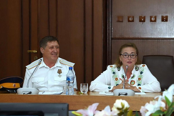Круглый стол: «Международное  сотрудничество как средство сохранения и развития этнокультуры