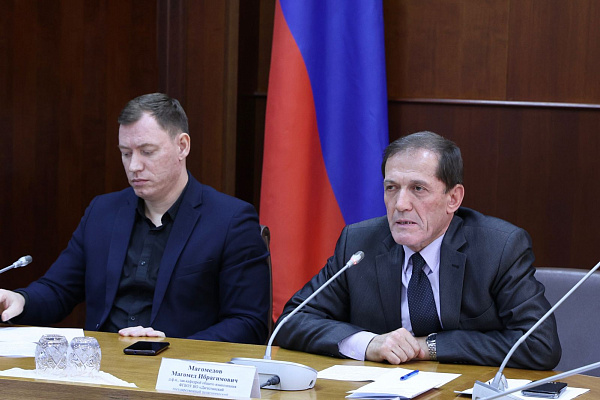 В Махачкале состоялся круглый стол на тему «Развитие и популяризация нематериального этнокультурного достояния Республики Дагестан»