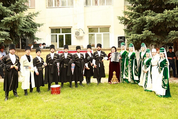 29 июня в рамках IX Международного  фестиваля фольклора и традиционной культуры «Горцы» в Табасаранский район.