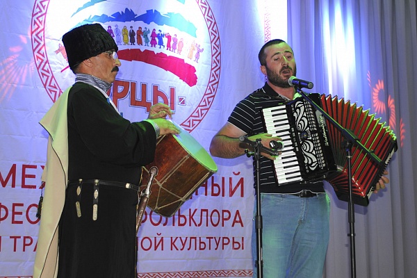 В Дахадаевском районе встречали участников Международного фестиваля «Горцы».