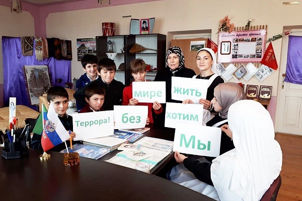 В сельском клубе с.Чабанмахи Буйнакского района прошло мероприятие, направленное на профилактику экстремизма и терроризма
