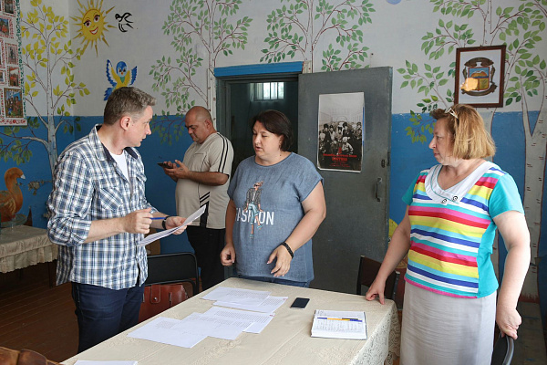 17 июня специалисты Республиканского дома народного творчества выехали в экспедицию с. Александрия Кизлярского района